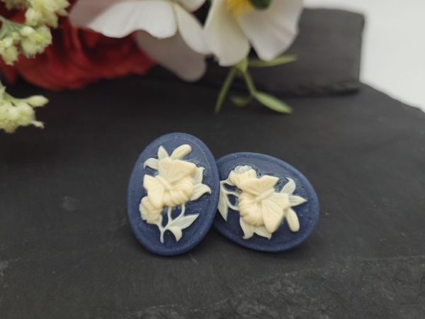 Blumen ovale Ohrstecker flower